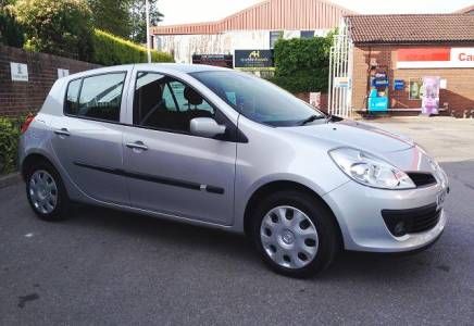2009 Renault Clio 1.2 image 1