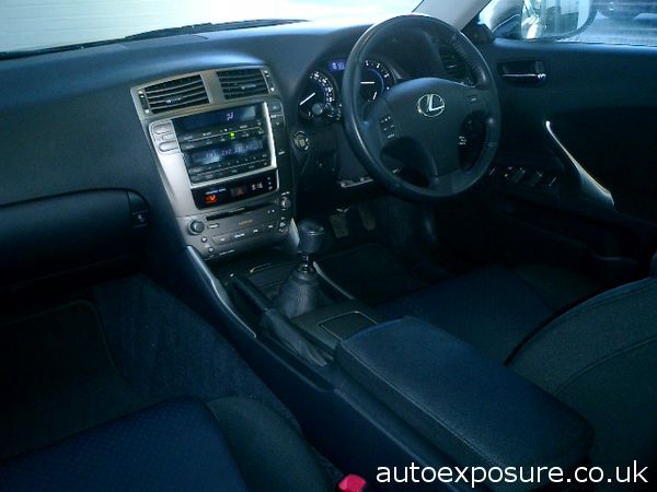 2007 Lexus IS 220d image 5