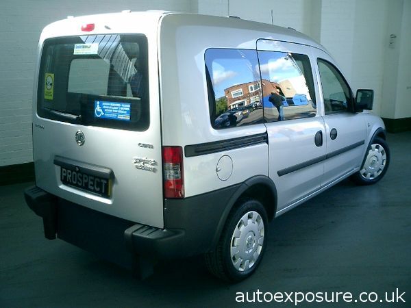 2012 Vauxhall Combo Tour 1.3 CDTi 16V image 2