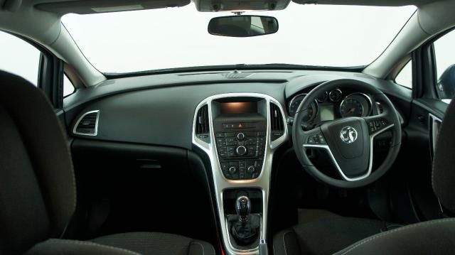 2014 VAUXHALL ASTRA 1.6 SRI image 5