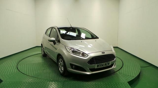 2014 FORD FIESTA 1.6 ZETEC ECONETIC TDCI image 1