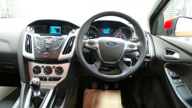 2014 FORD FOCUS 1.0 ZETEC image 4