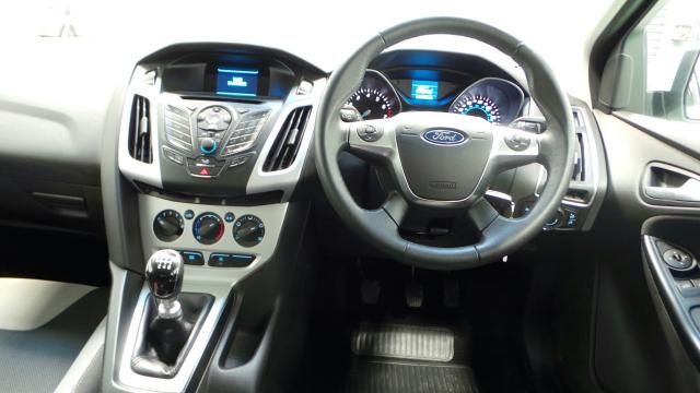 2014 FORD FOCUS 1.0 ZETEC image 4