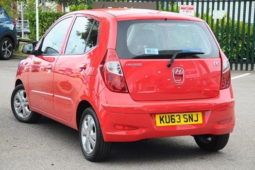 2013 Hyundai i10 5 Door 1.2 image 2