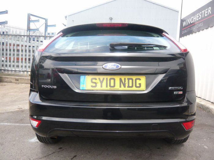 2010 Ford Focus 1.6 TDCi Zetec image 3
