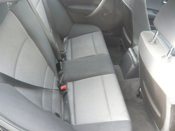 2006 BMW 1 Series 2.0 118d SE image 5