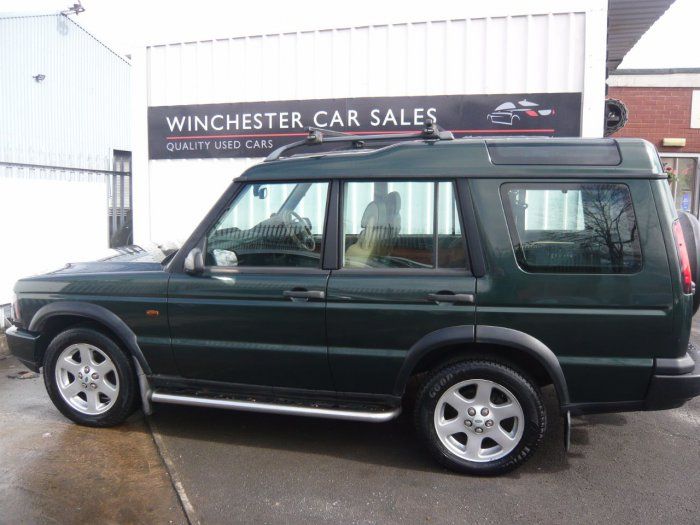 2003 Land Rover Discovery 2.5 Td5 ES image 2