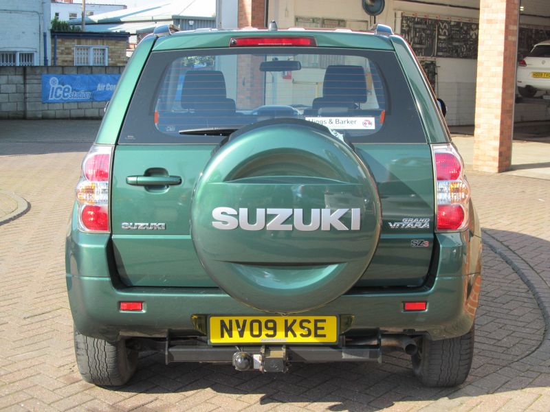 2009 Suzuki Grand Vitara SZ3 2.4 3Dr image 3