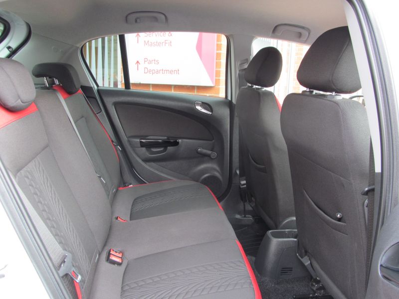 2012 Vauxhall Corsa SRi 1.4i 5Dr image 5