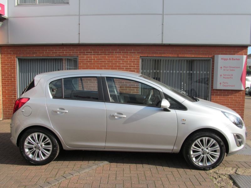 2014 Vauxhall Corsa SE 1.2i 5Dr image 2