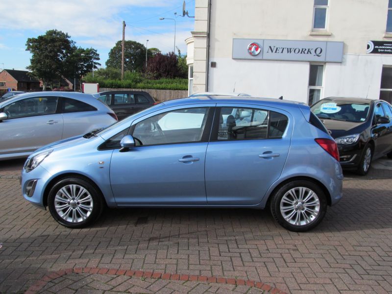 2013 Vauxhall Corsa SE 1.4i 5Dr image 2