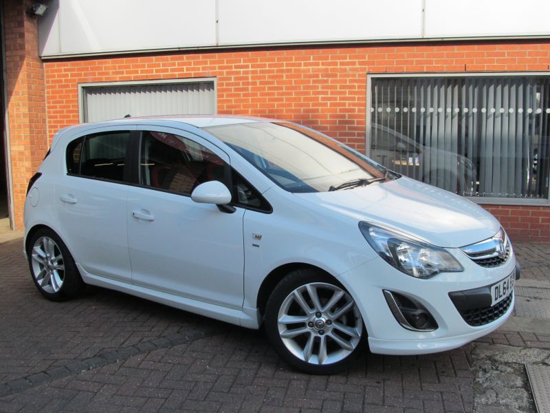 2015 Vauxhall Corsa SRi 1.4i 5 Dr image 1