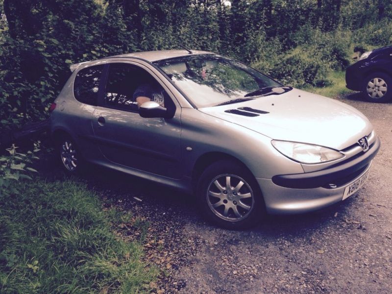 2000 Peugeot 206 image 2