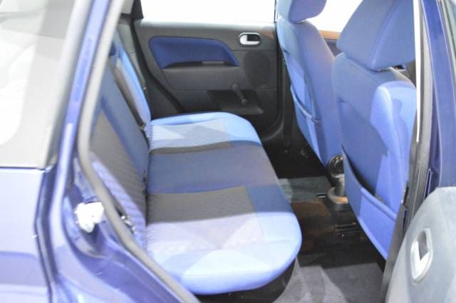 2005 FORD Fiesta 1.4 Zetec 5dr image 5