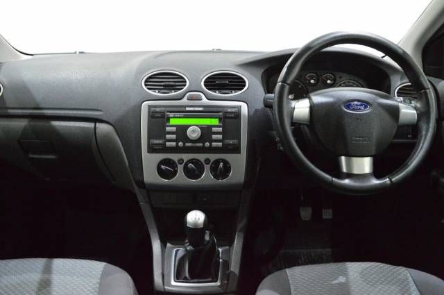 2006 FORD Focus 1.8 TDCi Sport 5dr image 4