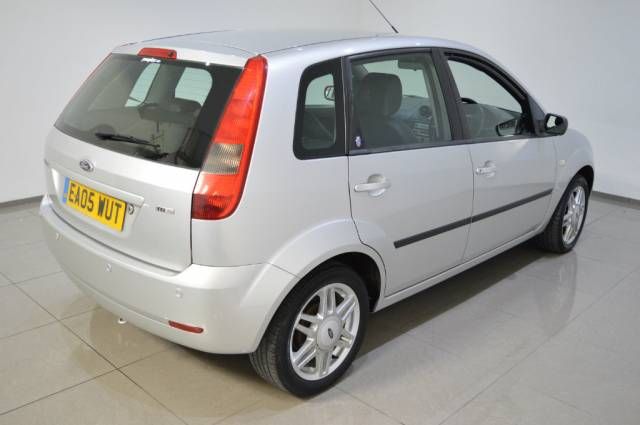 2005 FORD Fiesta 1.4 TD image 2