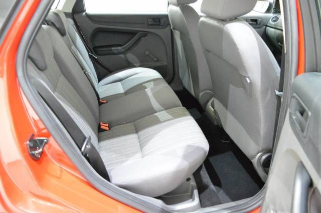 2005 FORD Focus 1.4 Studio 5dr image 5