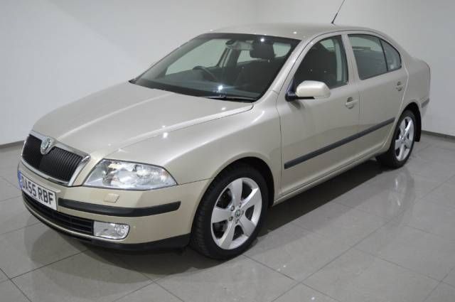 2005 SKODA Octavia 2.0 TDI image 2