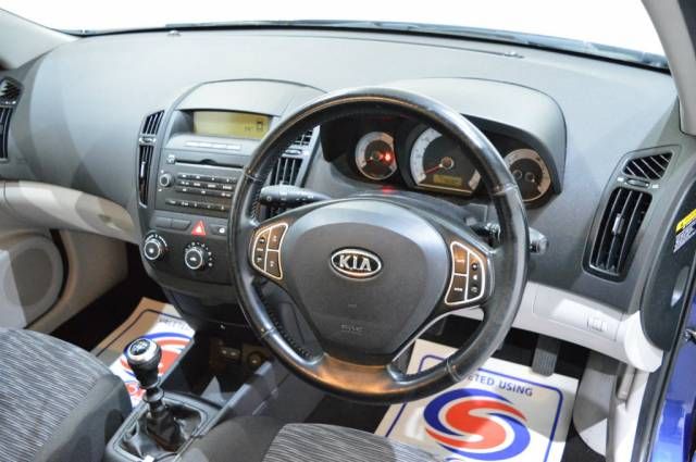 2008 KIA Cee'd 1.6 CRDi GS image 4