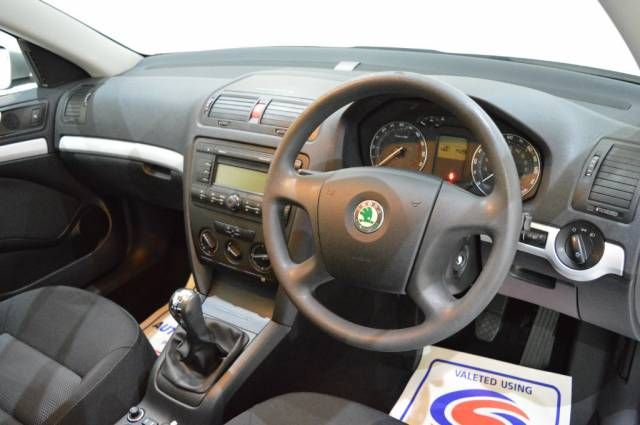 2008 SKODA Octavia 1.9 TDI image 4