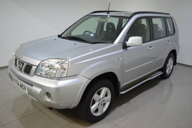 2004 NISSAN X-Trail 2.2 dCi SVE 5dr image 2
