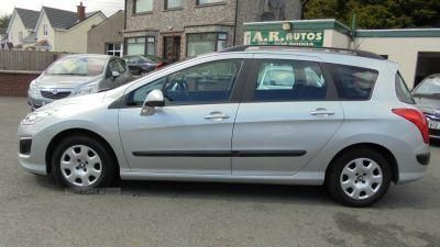 2012 Peugeot 308 ALLURE SW 1.6 E-HDI image 2