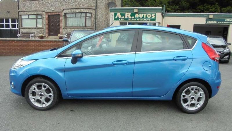 2012 Ford Fiesta ZETEC 1.4 TDCI image 2