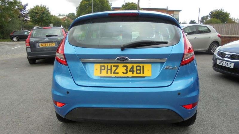 2012 Ford Fiesta ZETEC 1.4 TDCI image 3