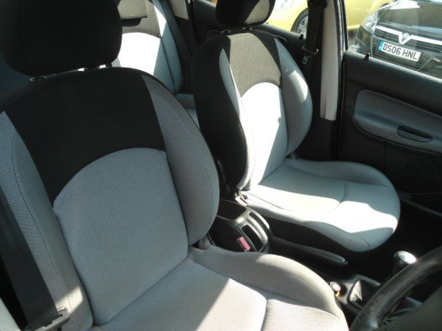 2005 PEUGEOT 206 1.1 image 5