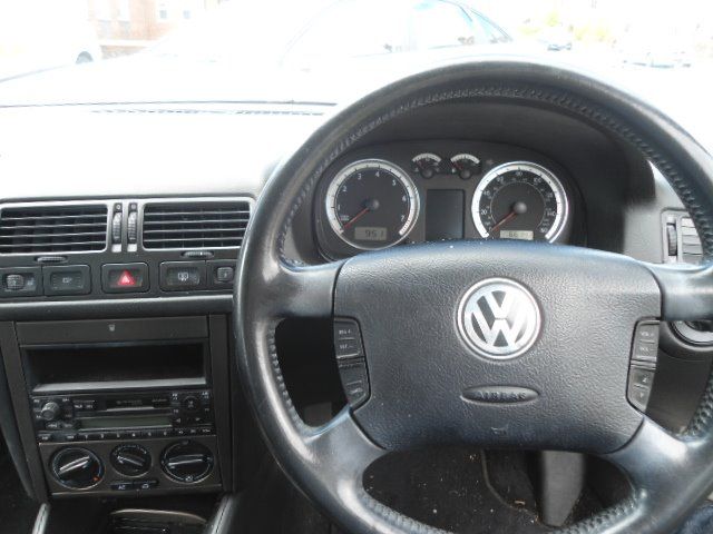 2004 VOLKSWAGEN BORA 2.0 image 4