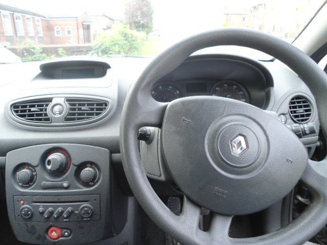 2008 RENAULT CLIO 1.1 image 4
