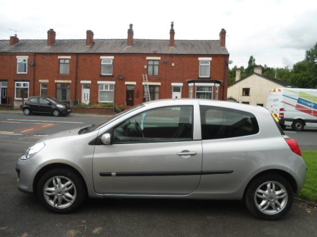 2008 RENAULT CLIO 1.1 image 2