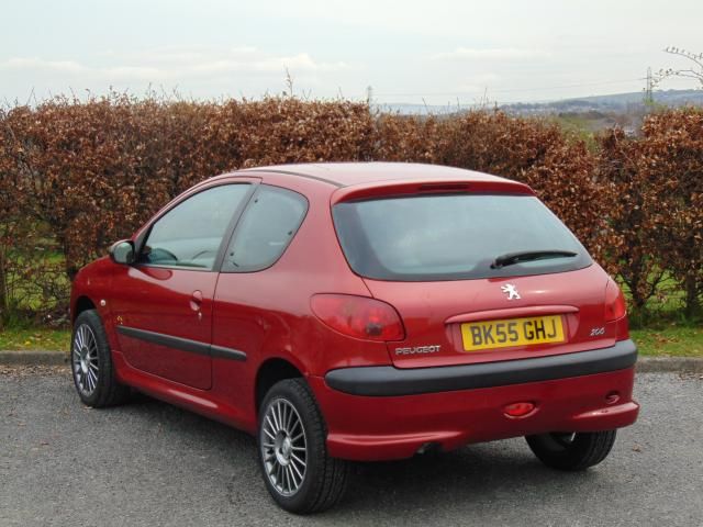 2005 PEUGEOT 206 1.4 S image 3
