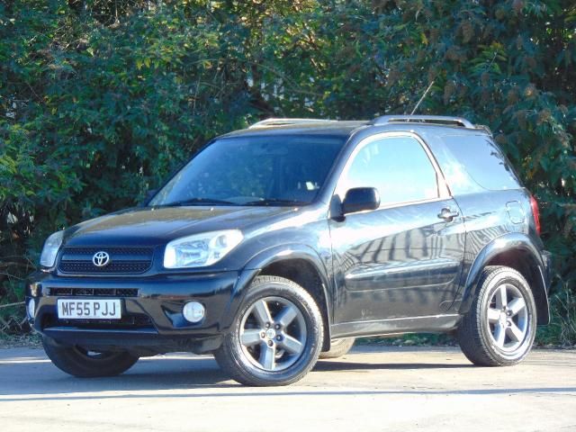 2005 TOYOTA RAV4 2.0 XT-R VVT-I image 2