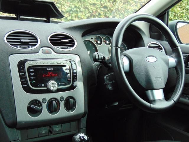 2007 FORD FOCUS 2.0 image 5