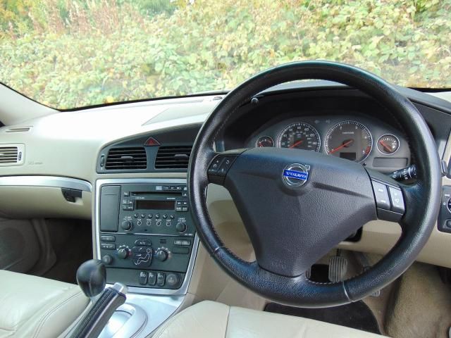 2005 VOLVO S60 2.4 SE image 4