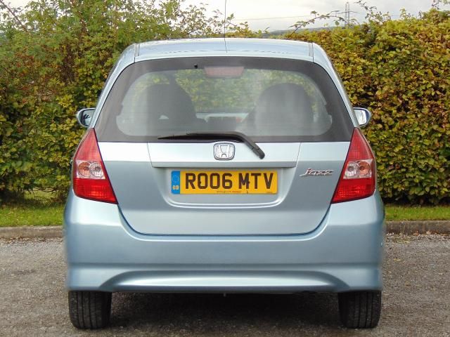 2006 HONDA JAZZ 1.3 DSI SPORT image 3