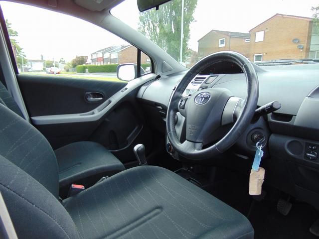 2008 TOYOTA YARIS 1.3 TR VVTI image 4