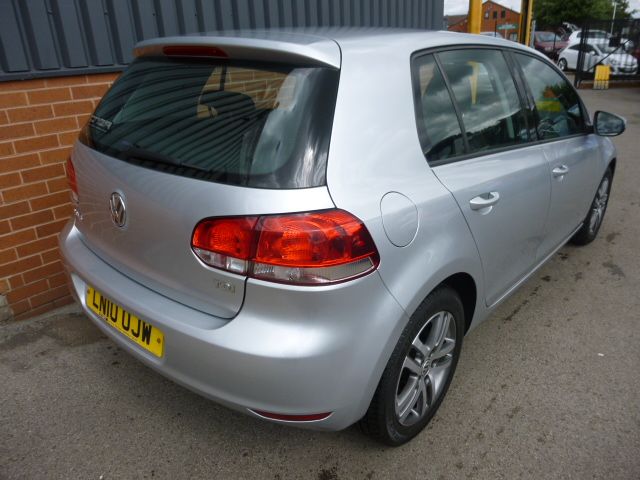 2010 VOLKSWAGEN GOLF 1.6 TDI SE image 3