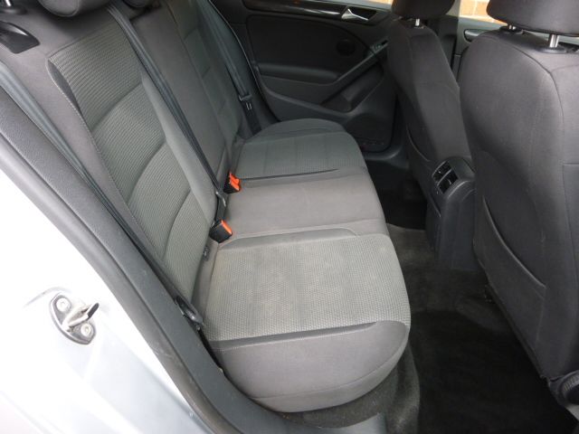 2010 VOLKSWAGEN GOLF 1.6 TDI SE image 5