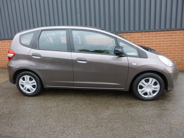 2013 HONDA JAZZ 1.2 I-VTEC S image 2