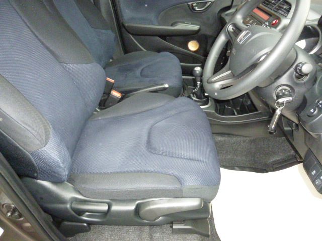 2013 HONDA JAZZ 1.2 I-VTEC S image 5