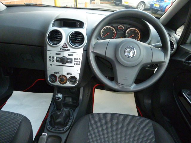2012 VAUXHALL CORSA 1.2 S image 4