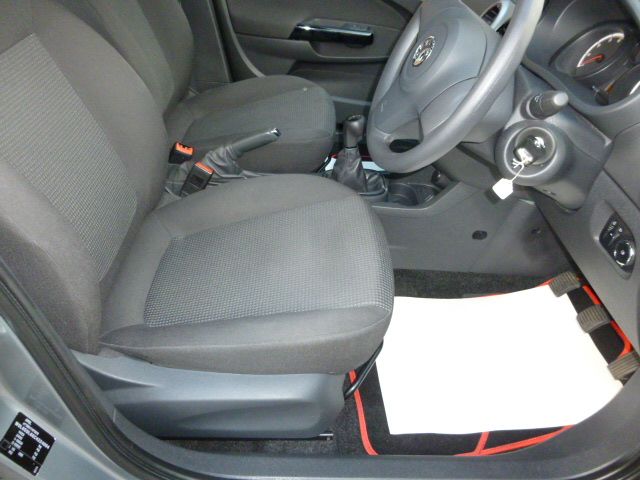 2012 VAUXHALL CORSA 1.2 S image 5
