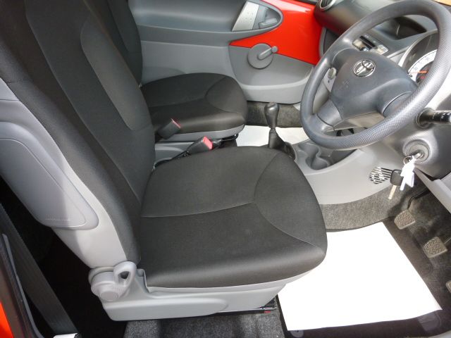 2009 TOYOTA AYGO 1.0 VVT-I image 5