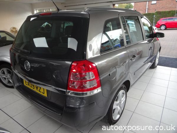2009 Vauxhall Zafira 1.6i image 3