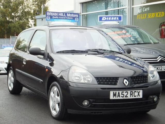 2002 RENAULT CLIO 1.2 image 1
