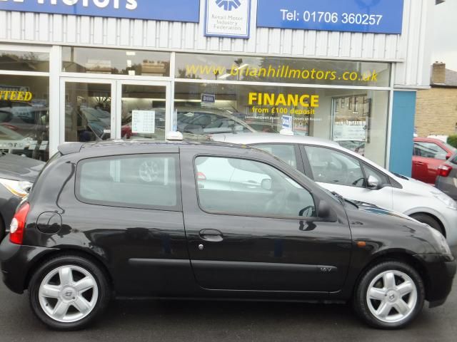 2002 RENAULT CLIO 1.2 image 2
