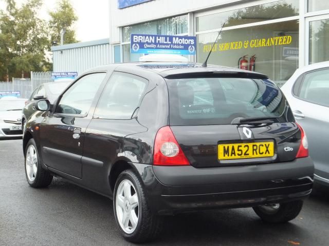 2002 RENAULT CLIO 1.2 image 3