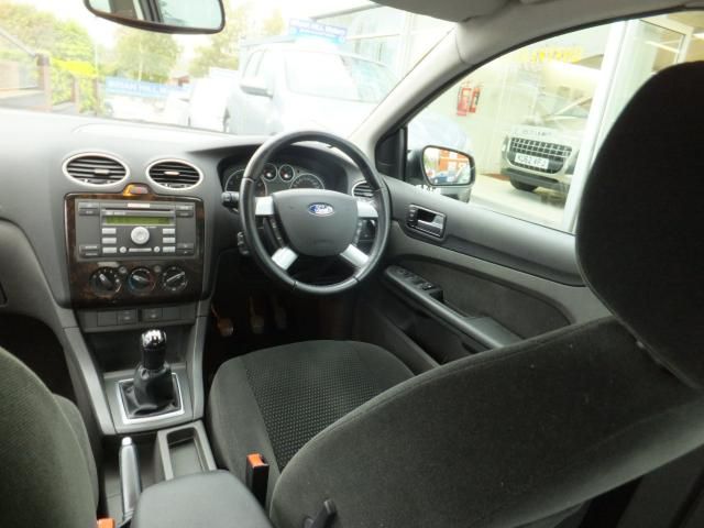 2005 FORD FOCUS 1.6 image 4